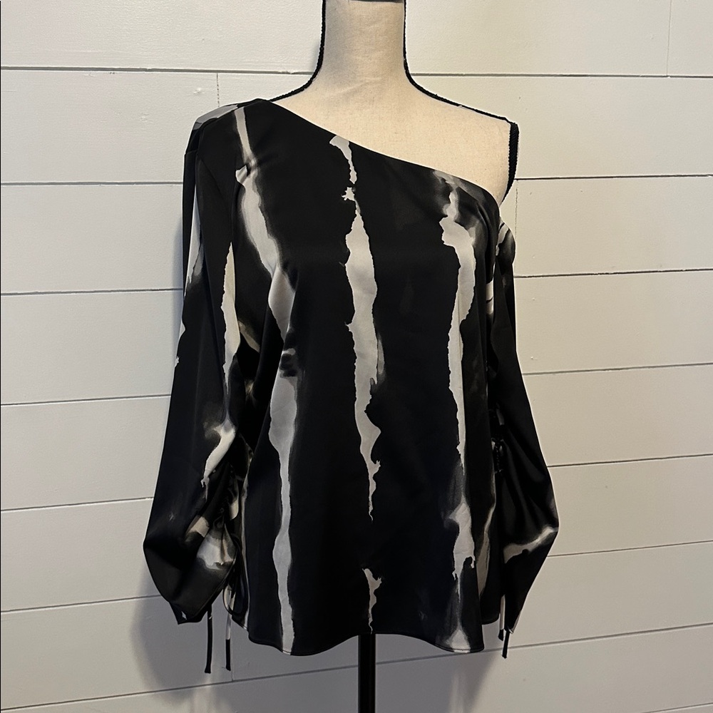 Halston off shoulder blouse